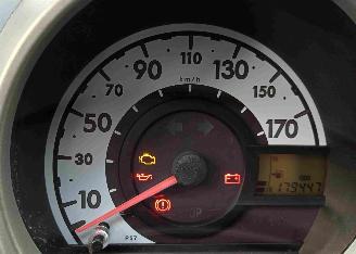 Peugeot 107 1.0 Access Accent airco  * MOTORSCHADE * picture 11