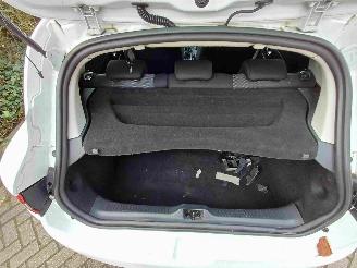 Renault Clio 1.5 dCi ECO Expression 5drs picture 11