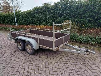 krockskadad bil aanhanger Anssems  A S 2000 1985/4