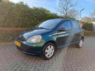 Avarii autoturisme Toyota Yaris 1.0-16V VVT-i Sol  5drs airco 2002/8