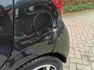 Citroën C1 1.0 e-VTi Shine picture 13