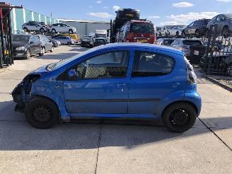 skadebil auto Citroën C1 1.0i 5 drs AIRCO 2011/10