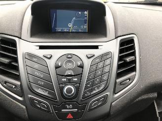 Ford Fiesta 1.0i White Edition 5 drs picture 9