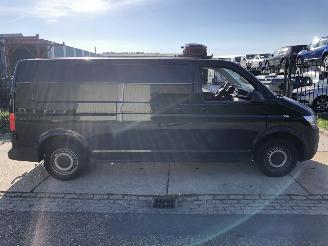 skadebil bedrijf Volkswagen Transporter 2.0TDI E6 L2H1 96000 km 2020/9