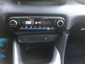 Toyota Yaris 1.5 Hybrid Dynamic picture 9