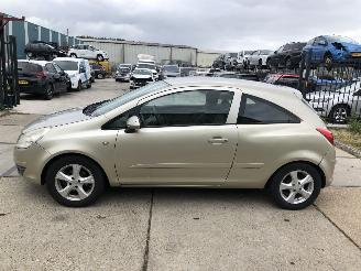 Avarii autoturisme Opel Corsa 12i 16v 2007/1