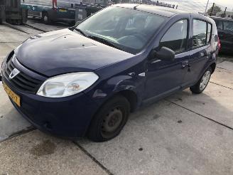 Dacia Sandero 12i 16v 55kW picture 2