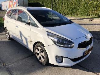 Kia Carens 17crdi 100kW E5 7 zitter picture 3