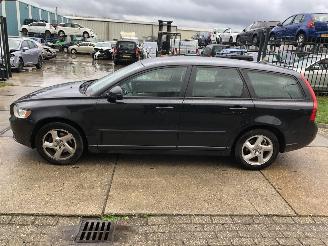 Schadeauto Volvo V-50 2.0i 107kW E5 2011/6
