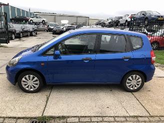 Damaged car Honda Jazz 13i 61kW Airco 2004/10