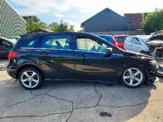 Auto da rottamare Mercedes B-klasse 180 prestige.com 2014/9