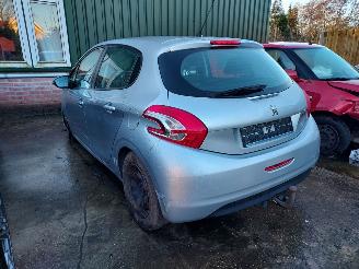Uttjänta bilar auto Peugeot 208  2013/1