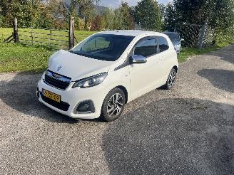 Voiture accidenté Peugeot 108  2014/11