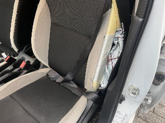 Nissan Micra Automaat !! picture 42