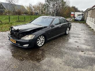 damaged passenger cars Mercedes S-klasse Mooie auto !! 2008/2