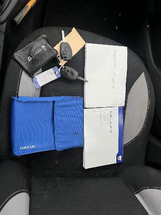 Dacia Sandero Automaat !! Weinig km !! picture 31