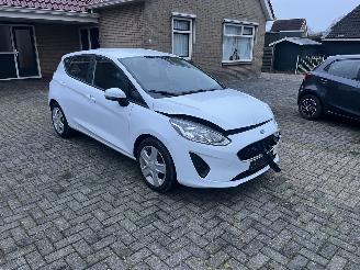 Ford Fiesta  picture 10