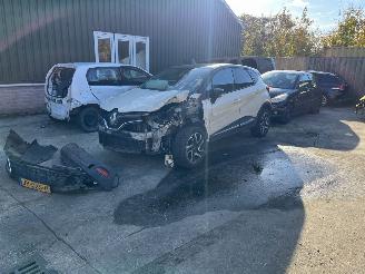  Renault Captur  2016/3