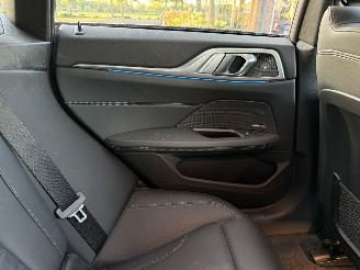 BMW i4 eDrive 35 / Panorama / Automaat picture 16