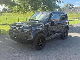 krockskadad bil auto Land Rover Defender X-Dynamic / 4WD / 3.0 Diesel / Automaat / Panorama 2023/7