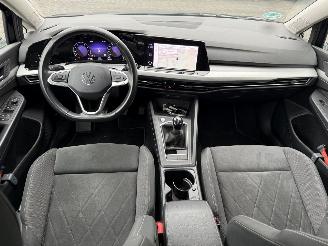 Volkswagen Golf 1.5 TSI Life Business picture 9