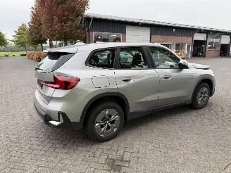 BMW iX1 67 kWh XDRIVE 30 Automaat picture 3