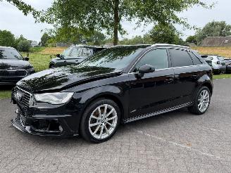 Vaurioauto  passenger cars Audi A3 Sportback 1.4 e-tron PHEV Pro Line Plus / Automaat 2015/12