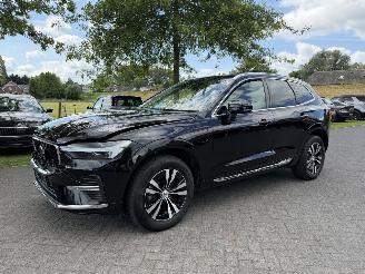 uszkodzony samochody osobowe Volvo Xc-60 R-design / AWD / T6 / Plug-in Hybrid / Panorama dak / 186 KW 2023/2