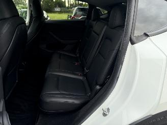 Tesla Model Y RWD 58 kWh / Panorama picture 17