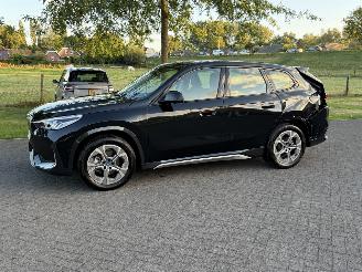 Schadeauto BMW iX1 eDrive20 Xline / Leer / Automaat 2025/2