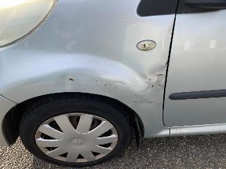 Peugeot 107 1.0 12V XS picture 9