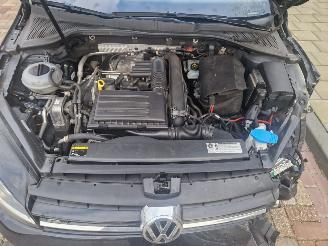 Volkswagen Golf 1.4 TSI EDITION R picture 9