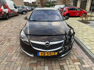 Vaurioauto  passenger cars Opel Insignia SPORTS TOURER 1.6 TURBO 2015/7