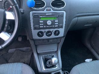 Ford Focus 1.6 16v picture 14