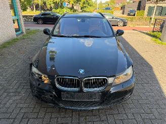 damaged passenger cars BMW 3-serie 330i X DRIVE 2012/3