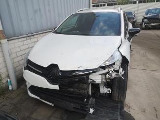 Sloopauto Renault Clio Clio IV Estate/Grandtour (7R), Combi 5-drs, 2012 / 2021 0.9 Energy TCE 90 12V 2017