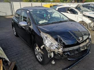 Sloopauto Peugeot 208 208 I (CA/CC/CK/CL), Hatchback, 2012 / 2019 1.2 Vti 12V PureTech 82 2014