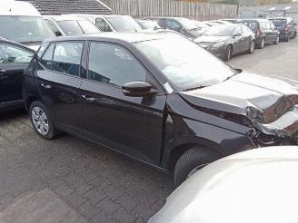 Skoda Fabia Fabia III (NJ3), Hatchback 5-drs, 2014 / 2021 1.0 12V picture 2