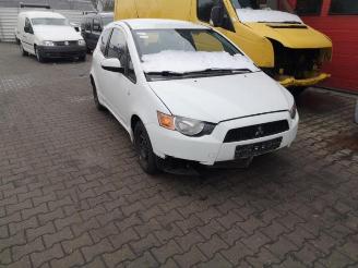 Vrakbiler auto Mitsubishi Colt Colt (Z2/Z3), Hatchback, 2004 / 2012 1.1 12V 2012/1