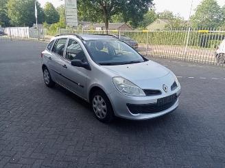 disassembly passenger cars Renault Clio Clio III Estate/Grandtour (KR), Combi, 2007 / 2014 1.2 16V 75 2008/10