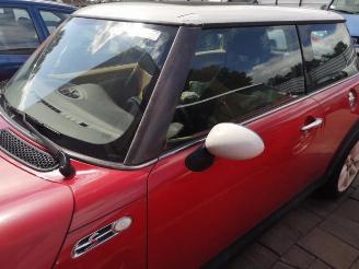 Vrakbiler auto Mini One Mini (R50/53), Hatchback, 2001 / 2007 1.6 16V Cooper S 2003/0