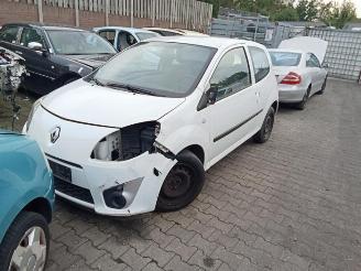 Coche siniestrado Renault Twingo Twingo II (CN), Hatchback 3-drs, 2007 / 2014 1.2 16V 2011/8