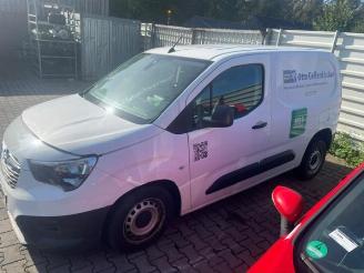 Coche siniestrado Opel Combo Combo Cargo, Van, 2018 1.5 CDTI 75 2019