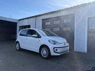 Damaged car Volkswagen Up! 1.0 high up! BlueMotion 2016/5