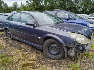 Salvage car Opel Vectra GTS 2.2-16V Executive 2007/3