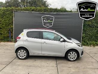Coche siniestrado Peugeot 108 108, Hatchback, 2014 1.0 12V 2015/1
