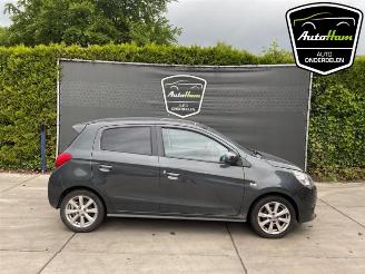 demontáž osobní automobily Mitsubishi Space-star Space Star (A0), Hatchback, 2012 1.2 12V 2013/7