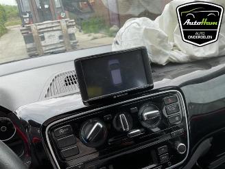 Volkswagen Up! Up! (121), Hatchback, 2011 1.0 12V 75 picture 16