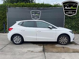 Coche siniestrado Seat Ibiza Ibiza V (KJB), Hatchback 5-drs, 2017 1.0 TSI 12V 2023/2