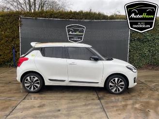 Vrakbiler auto Suzuki Swift Swift (ZC/ZD), Hatchback 5-drs, 2017 1.2 Dual Jet 16V 2019/7